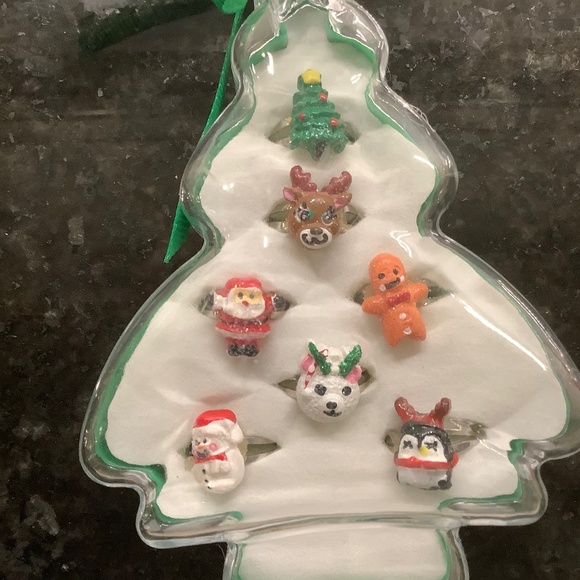 Christmas Holiday Rings - 2 Sets of 7 Rings Each - Picture 3 of 6